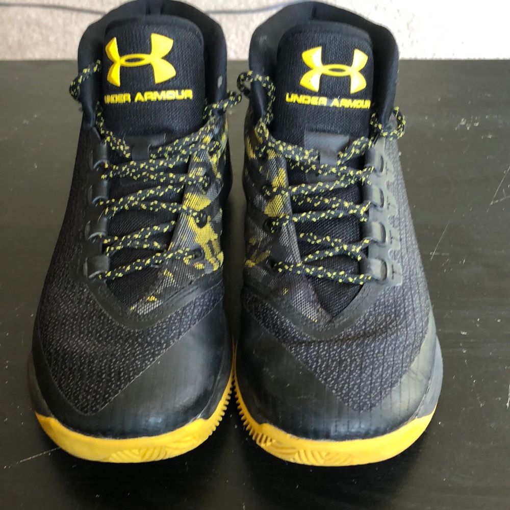 Curry 3 Black and Yellow